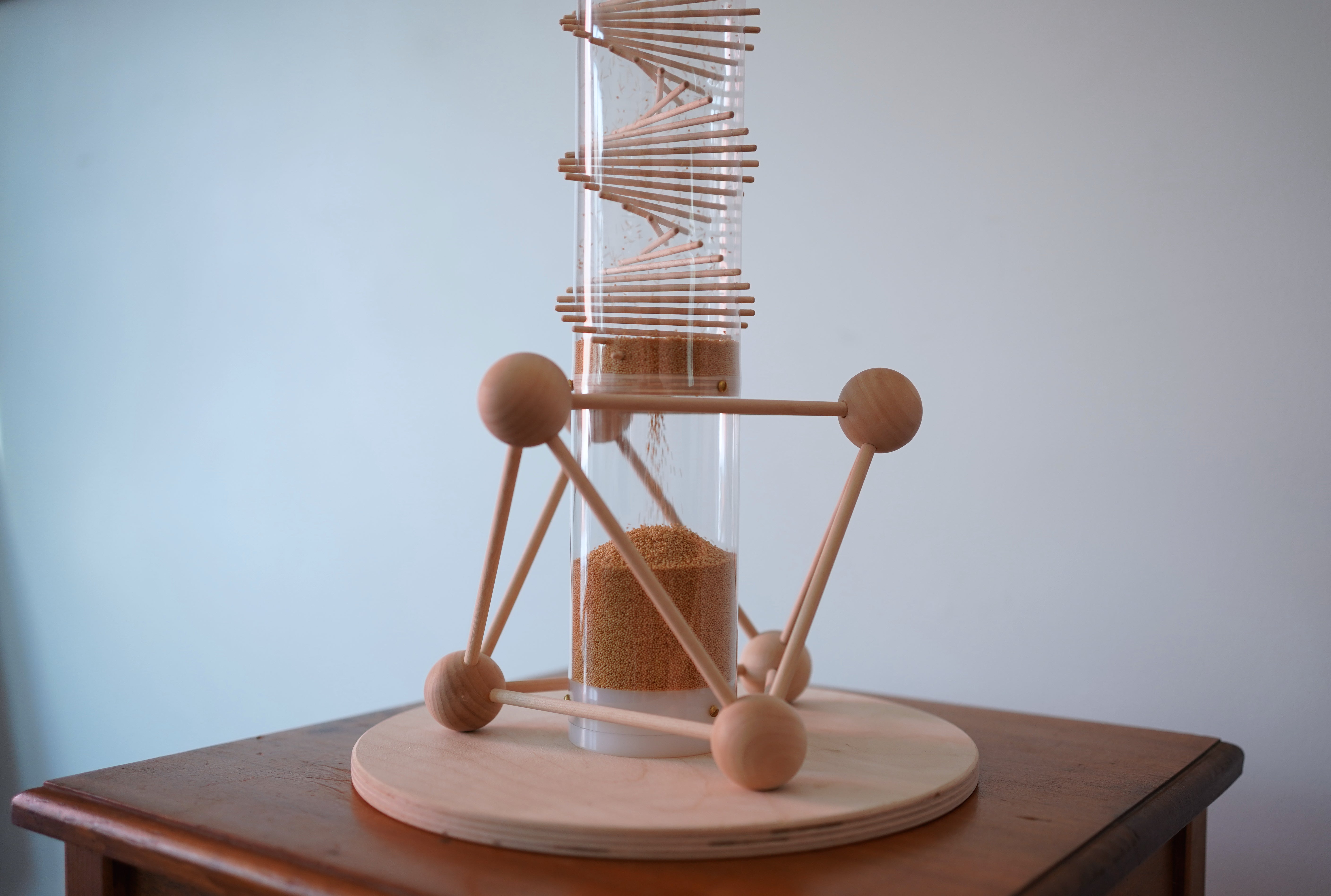 Midway Geometric Stand – Eight Planes — image 4